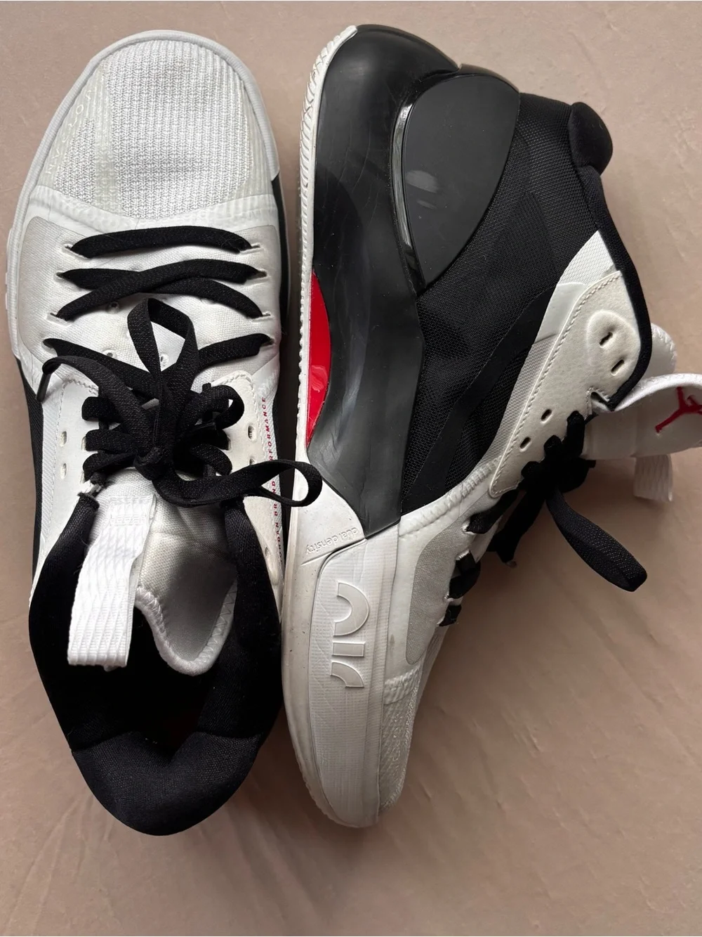 Jordan Zoom Separate White Black Red DH0249-051 Men’s Size 9.5 Basketball Shoes
